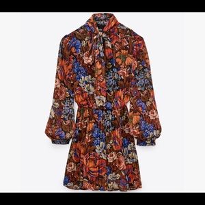 Zara floral print dress with pussybow NWT